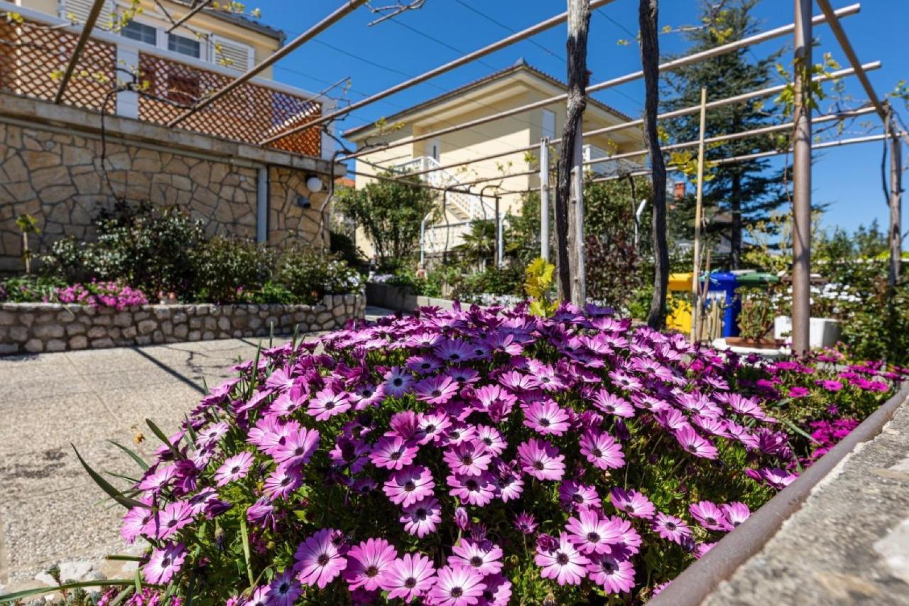 Apartman Grzetic Šilo Esterno foto