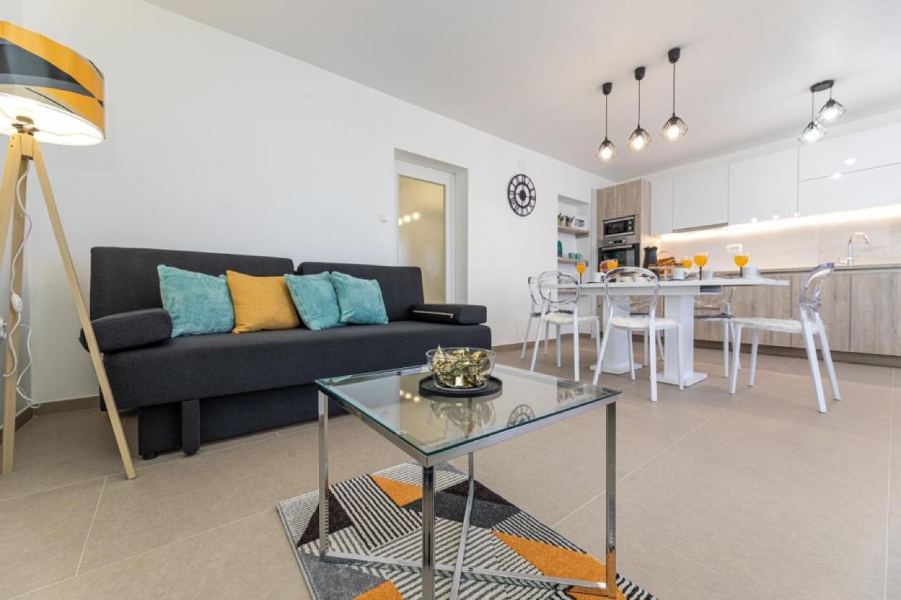 Apartman Grzetic Šilo Esterno foto